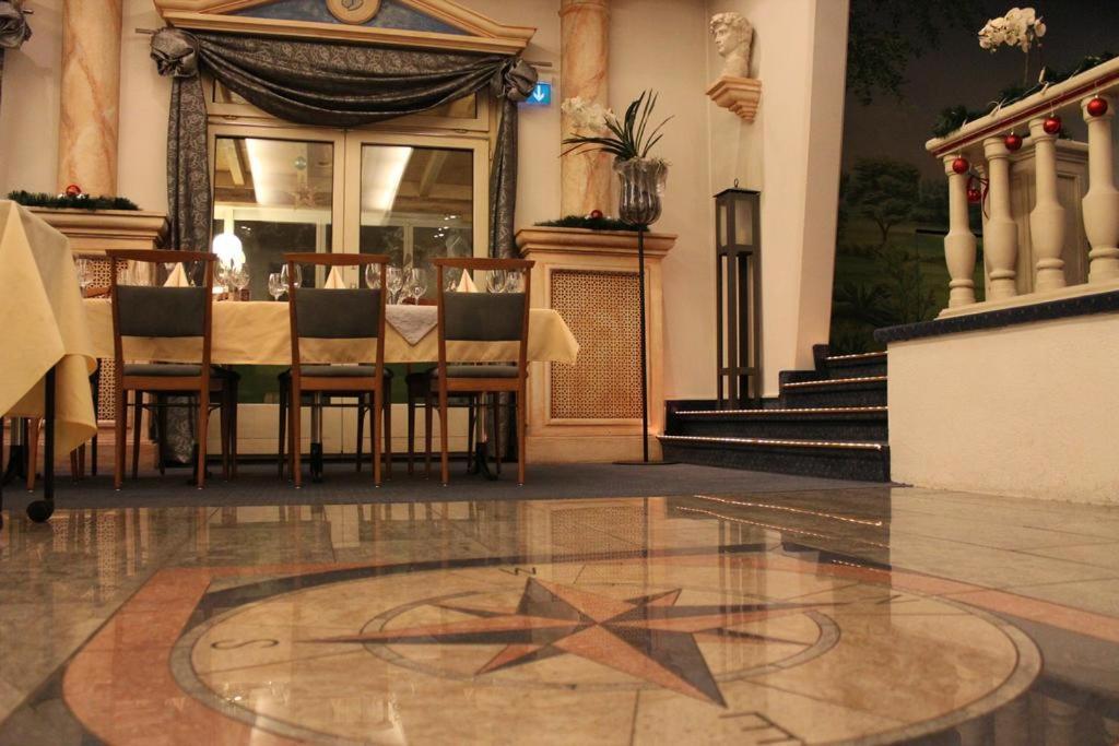Hotel Zur Au デリコン エクステリア 写真