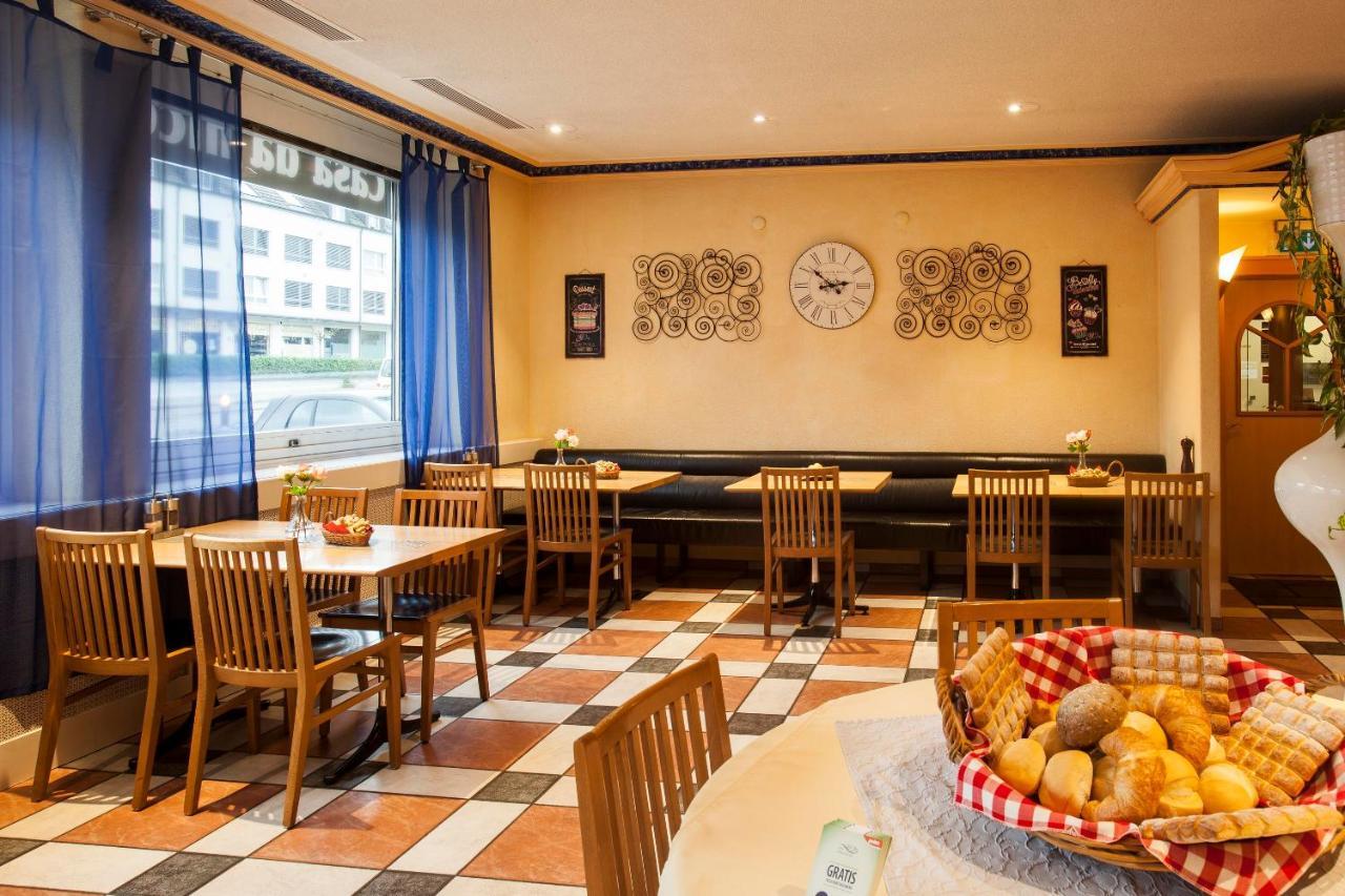 Hotel Zur Au デリコン エクステリア 写真